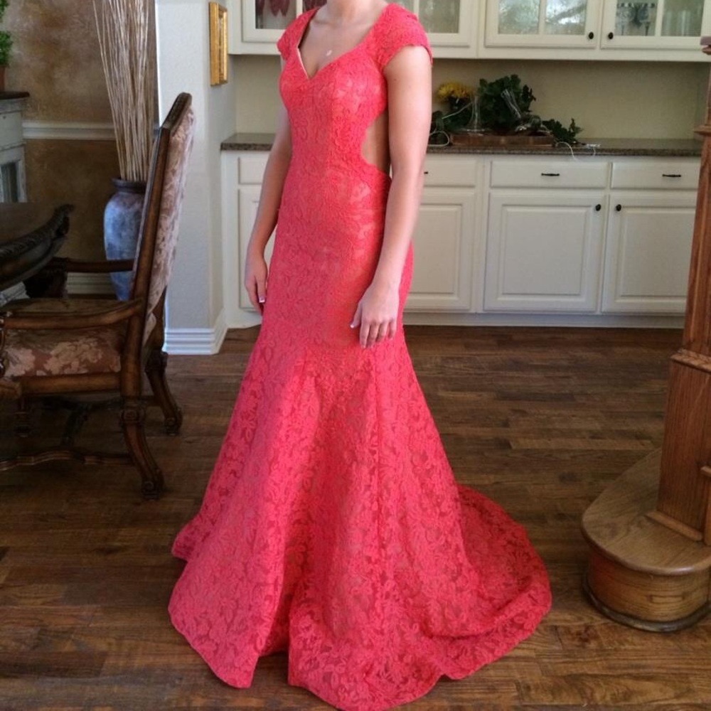 PROM DRESS